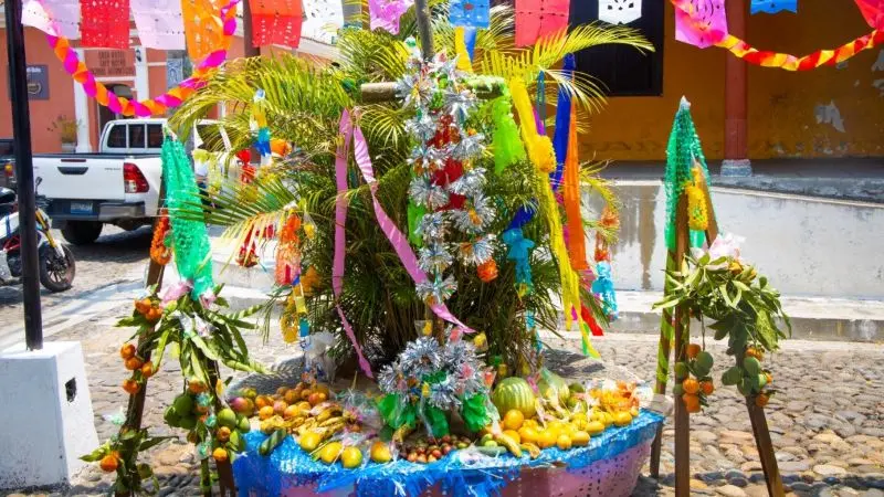 turismo en dia de la cruz en el salvador - Cómo celebrar el Día de la Cruz