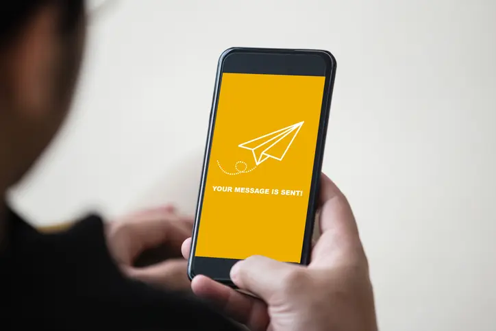 <b>Correos Masivos</b> para Turismo: Guía Completa de Plataformas y Estrategias - Cómo hacer envíos masivos de emails correos masivos turismo - Cómo hacer envíos masivos de emails