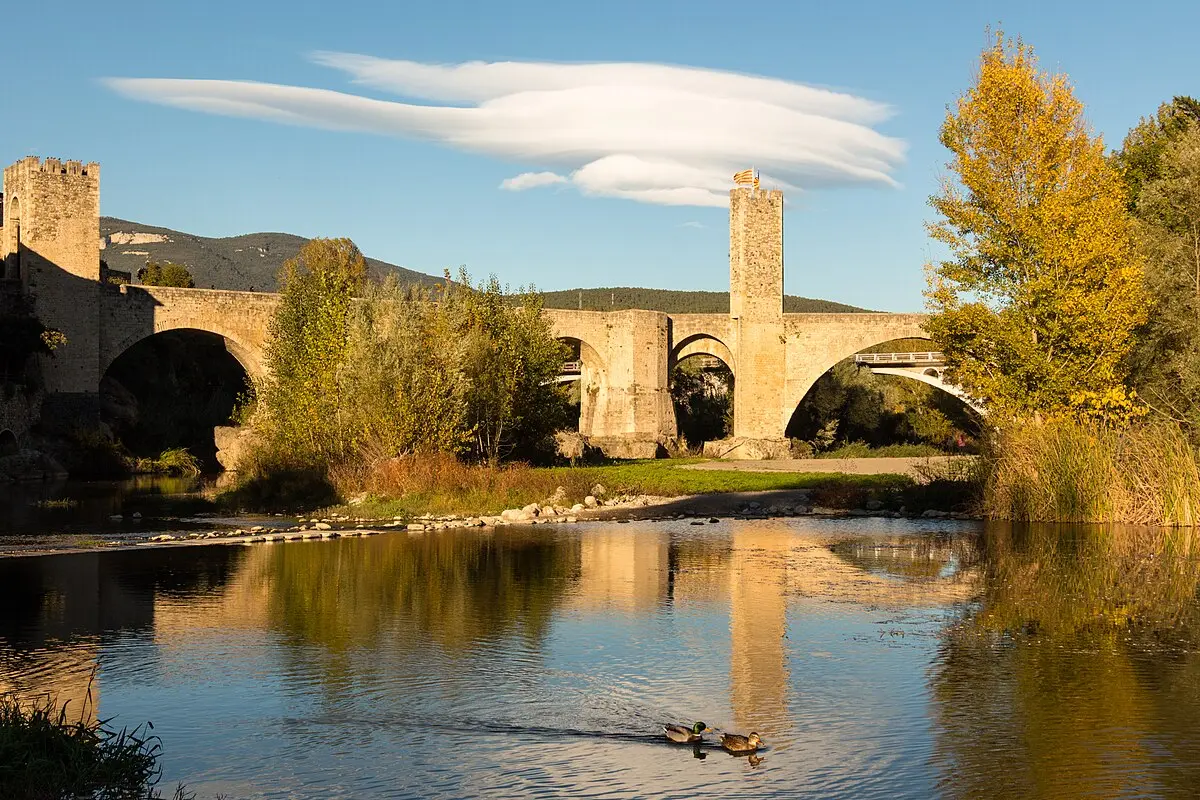 <b>Besalú Turismo</b>: Guía Completa para tu Visita - Cómo se llama el río que pasa por Besalú besalú turisme - Cómo se llama el río que pasa por Besalú