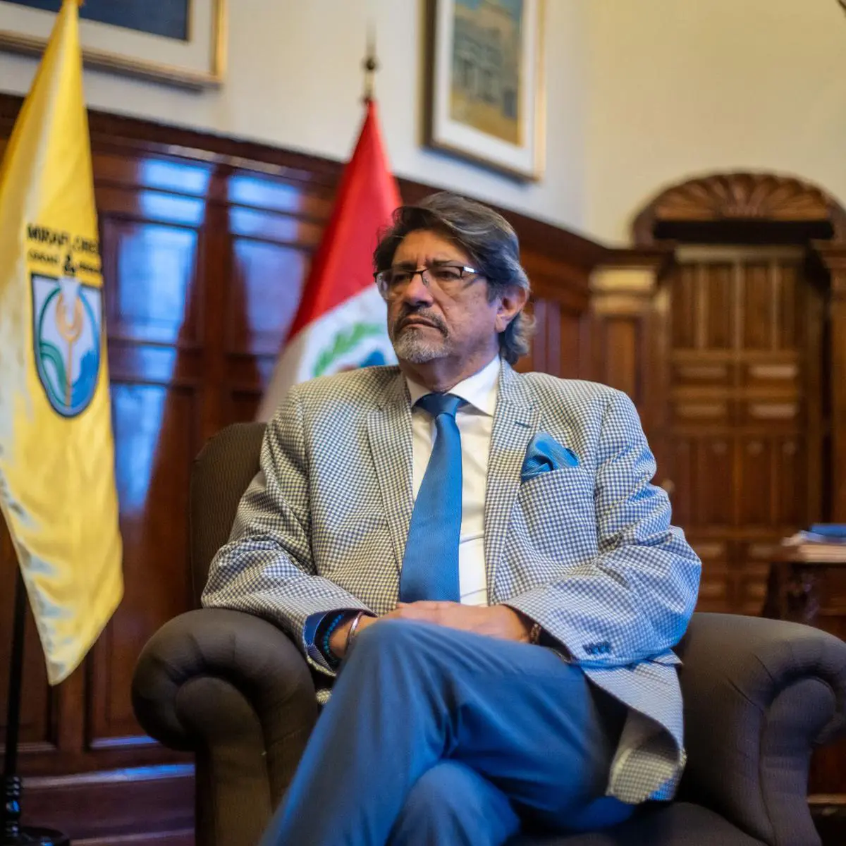 alcalde de miraflores cultura y turismo - Cómo se llama la esposa del alcalde de Miraflores