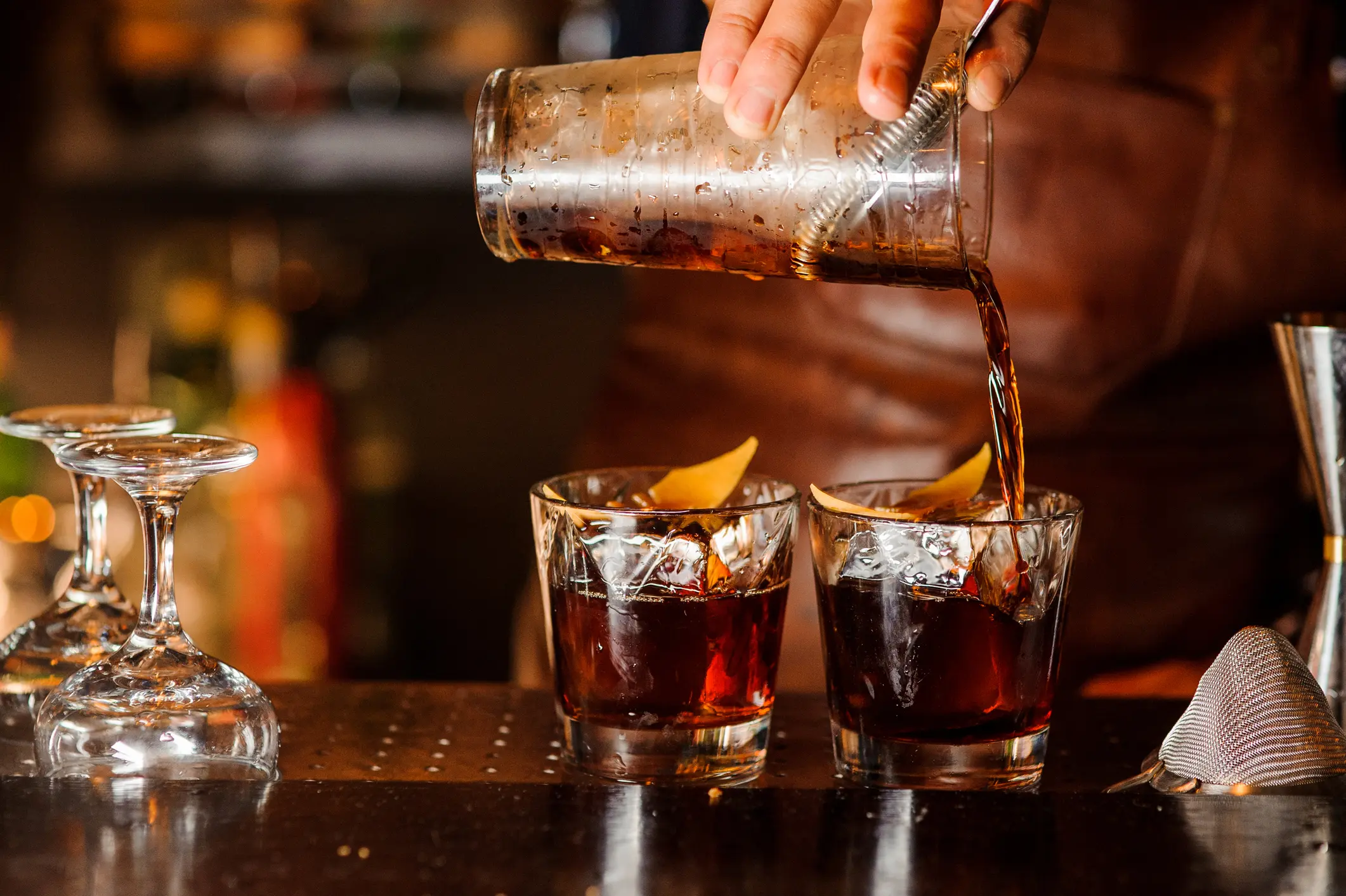 Tipos de Vasos en Hostelería y Turismo: Guía Completa - Cómo se llaman los vasos de bartender en hosteleria y turismo funciones y tipos de vasos - Cómo se llaman los vasos de bartender