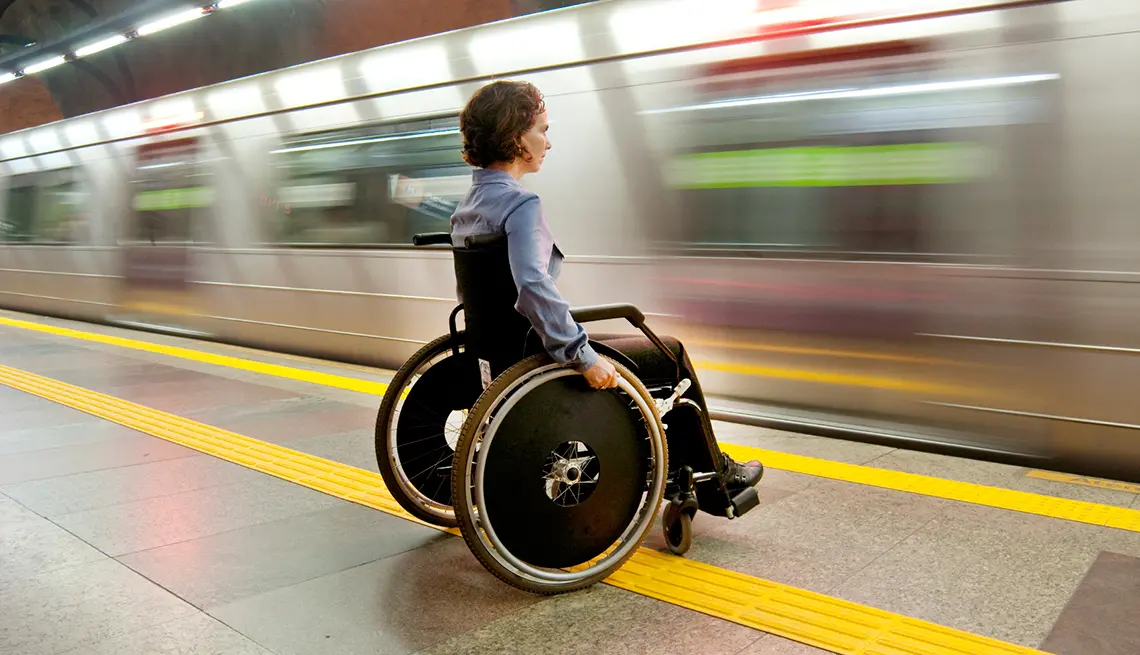 Turismo accesible: Un viaje sin límites para hombres con discapacidad motora - Cómo viven la sexualidad las personas con discapacidad motora hombre haciendo turismo con alguna discapacidad motora - Cómo viven la sexualidad las personas con discapacidad motora