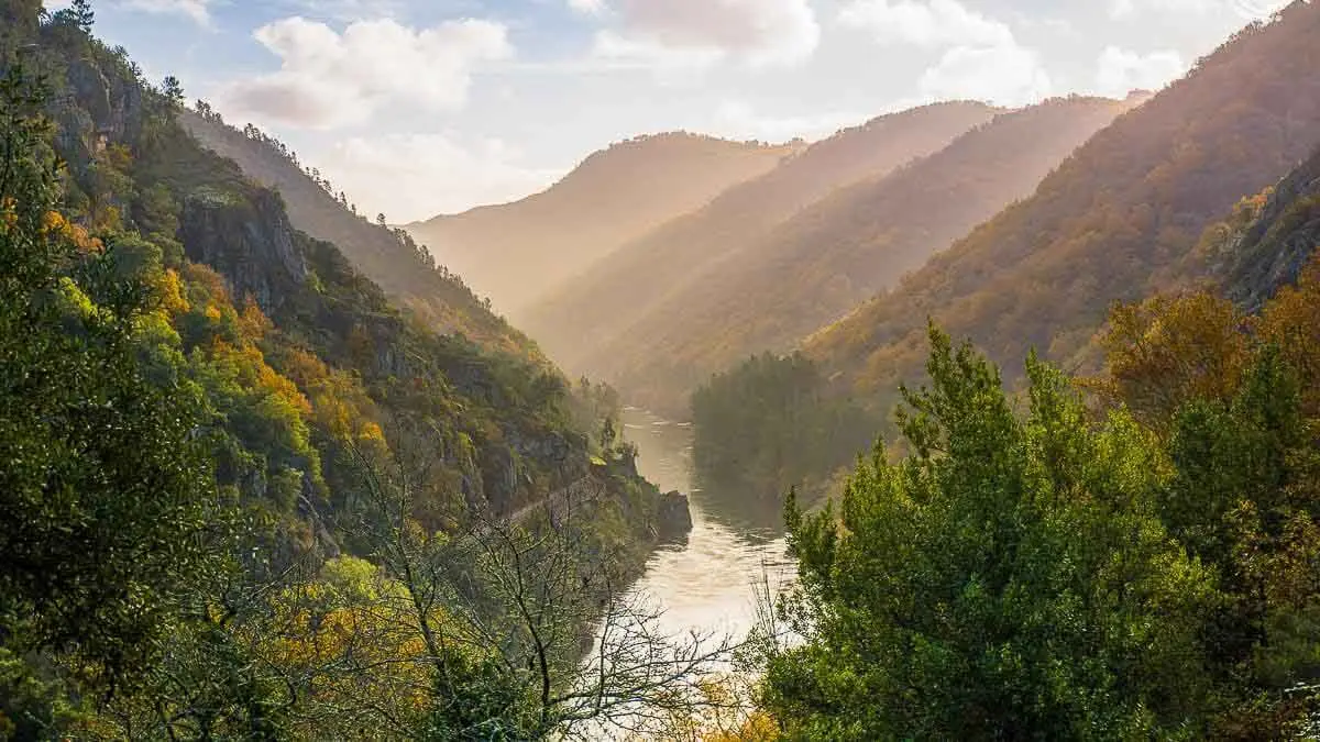 turismo.ribeirasacra.org - Cuál es el mejor embarcadero para ver la Ribeira Sacra