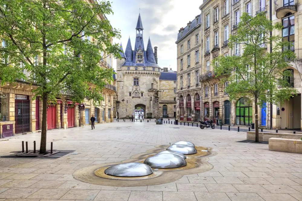 turismo burdeos francia - Cuál es el pueblo más bonito cerca de Burdeos