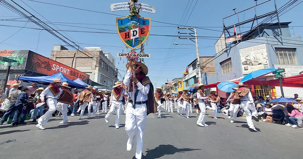 bajo el turismo por cambiar el corso en arequipa - Cuál es el recorrido del Corso 2024 Arequipa