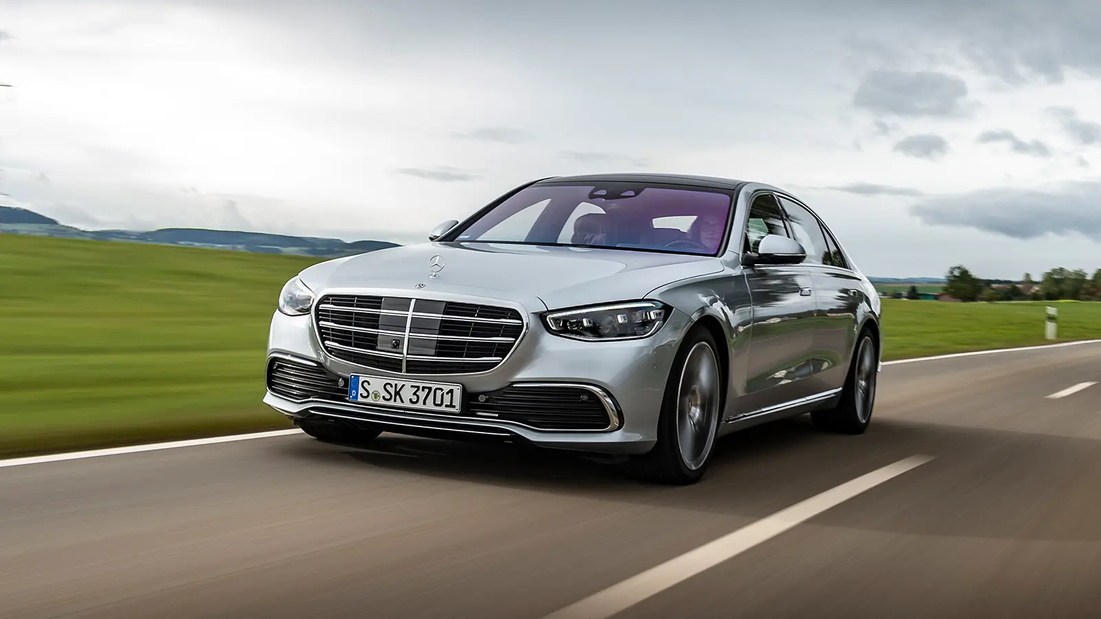 Los Sedanes de Turismo Más Altos: Un Análisis Interior - Cuál es el sedán más grande lod carros sedan turismo mas altos - Cuál es el sedán más grande
