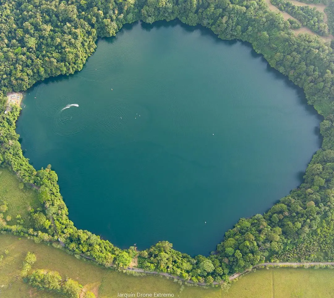 Costa Rica: Turismo de Lagos y Lagunas - Guía Completa - Cuál es la laguna más profunda de Costa Rica costa rica turismo de lagos y lagunas - Cuál es la laguna más profunda de Costa Rica