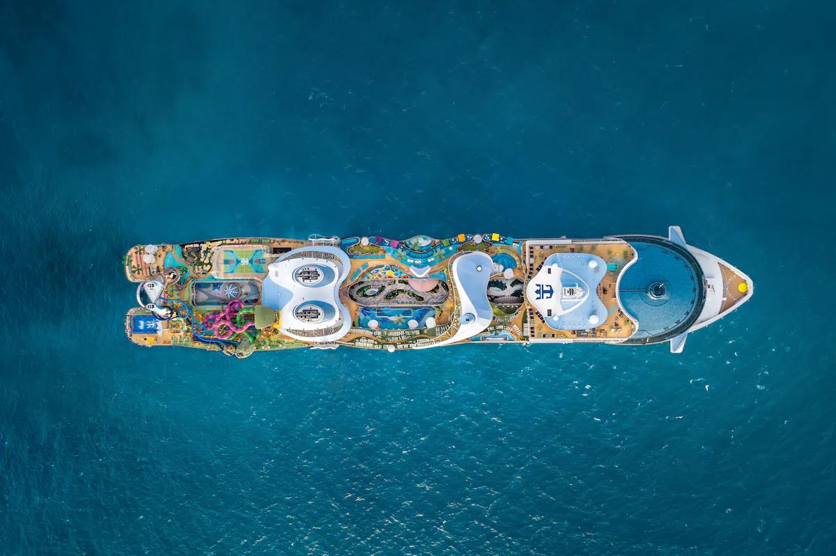 Los Cruceros Más Grandes del Mundo: Una Comparativa de Gigantes Flotantes - Cuál es la línea de crucero más grande del mundo grandes navios de turismo linea - Cuál es la línea de crucero más grande del mundo
