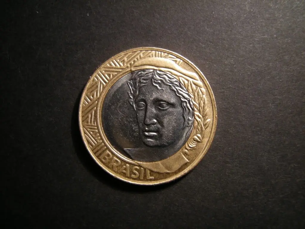 brasil turismo moneda - Cuál es la mejor moneda para llevar a Brasil