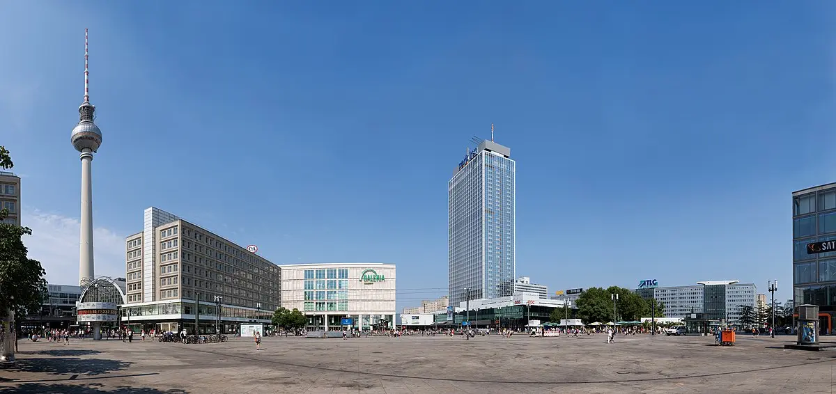 <b>Unter den Linden y más: La Guía Definitiva de Berlín para el Turista</b> - Cuál es la plaza más famosa de Berlín berlin turismo avenida - Cuál es la plaza más famosa de Berlín