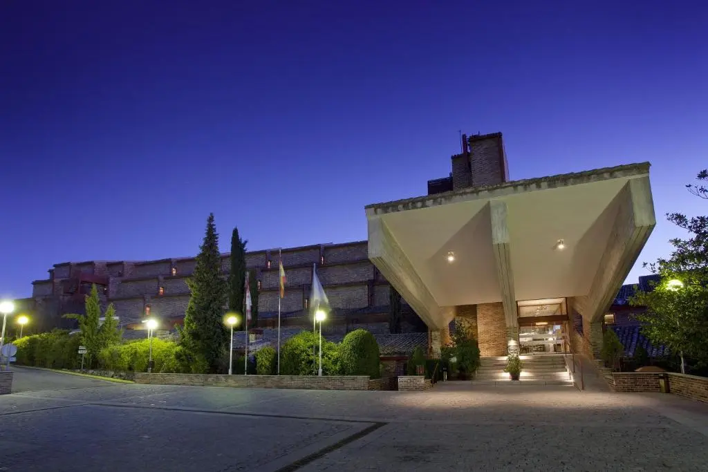 Parador de Segovia: Gastronomía, Precios y Experiencia Inolvidable - Cuánto cuesta comer en el Parador de Segovia parador turismo segovia - Cuánto cuesta comer en el Parador de Segovia