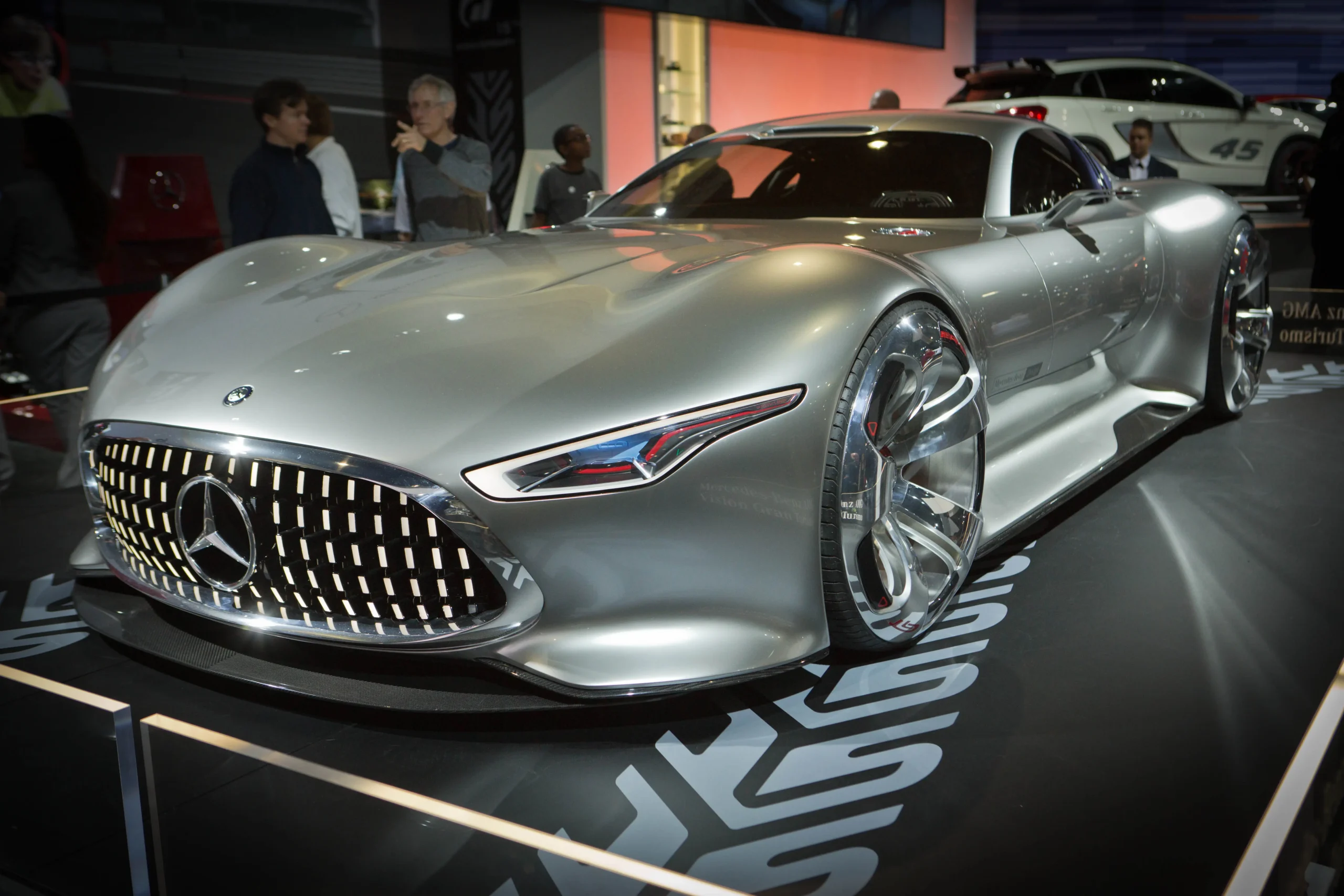 Gran Turismo AMG GTR: Precio, Características y Análisis - Cuánto cuesta el AMG GTR gran turismo amg - Cuánto cuesta el AMG GTR