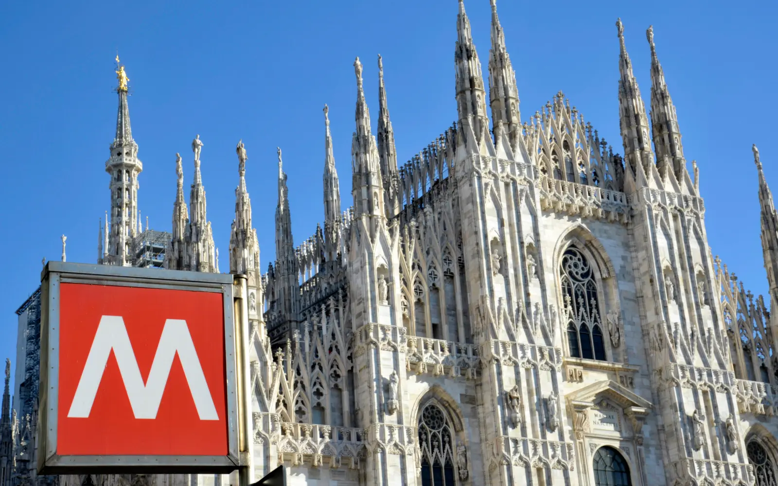 bus de turismo en milan - Cuánto cuesta el autobús en Milán