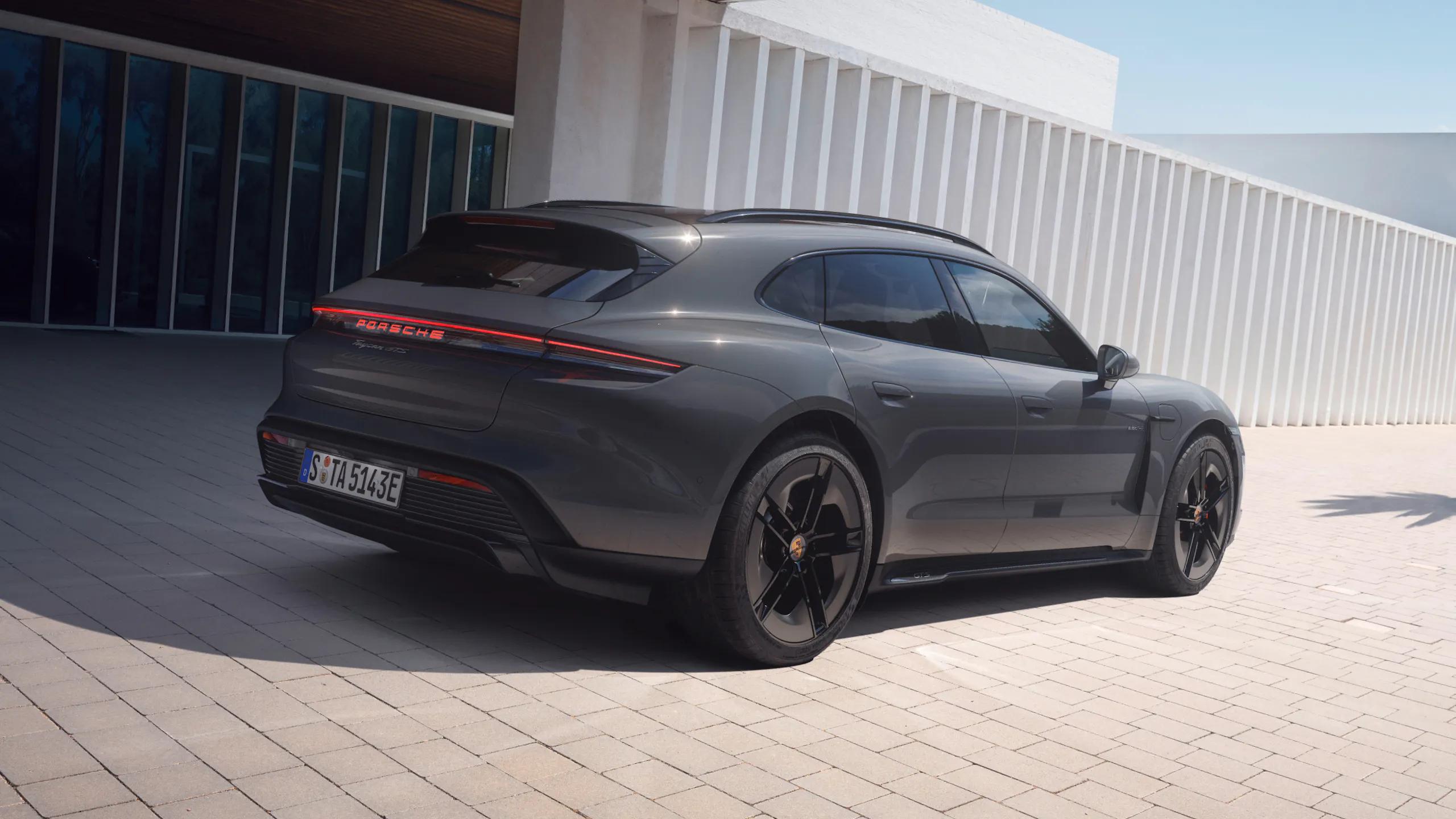 porsche taycan sport turismo - Cuánto cuesta el Porsche Taycan GTS