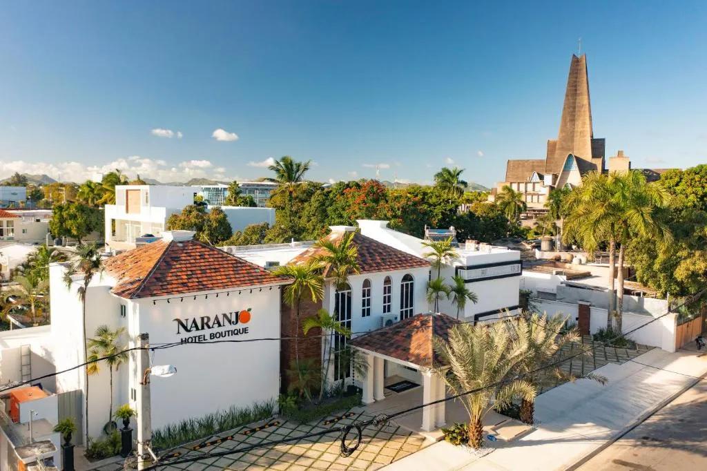 hotel de turismo en higuey - Cuánto cuesta hospedarse en un hotel de 5 estrellas