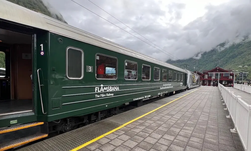 Flåm Turismo: Una Guía Completa para Explorar el Corazón de los Fiordos Noruegos - Cuánto dura el recorrido del tren de Flåm flam turismo - Cuánto dura el recorrido del tren de Flåm