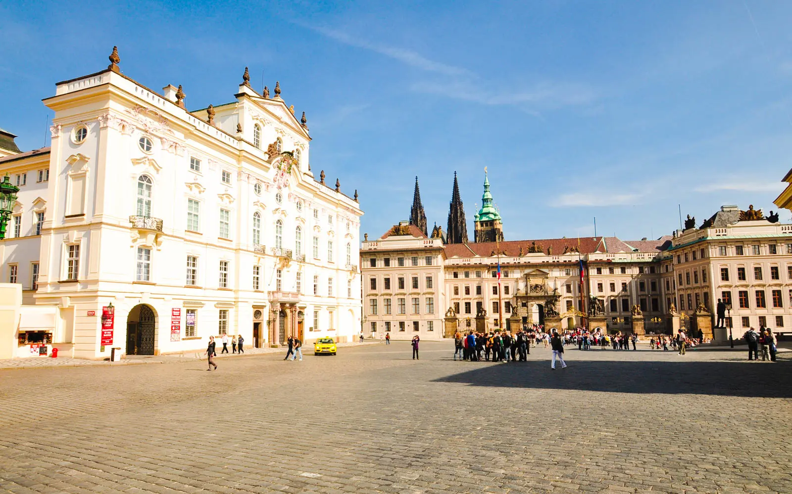 Castillo de Praga: Turismo en el Corazón de la Historia - Cuánto dura la visita al Castillo de Praga castillo de praga turismo - Cuánto dura la visita al Castillo de Praga