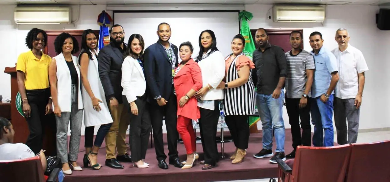 profesores de turismo utesa - Cuánto gana un profesor de Utesa