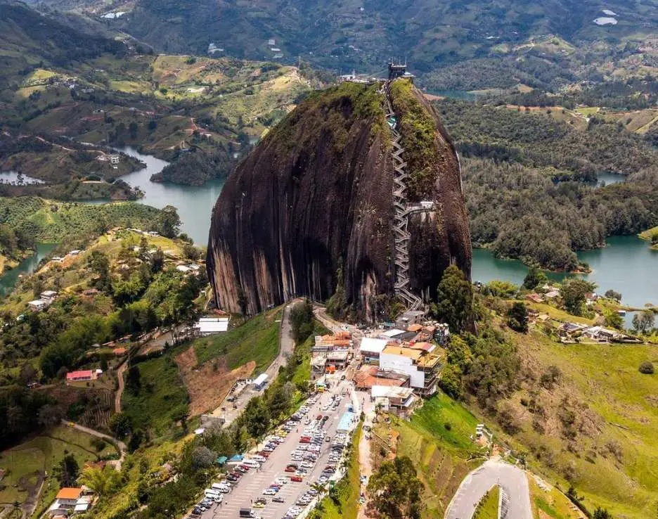 Cali - Medellín: La Guía Definitiva para tu viaje - Cuánto tiempo se gasta de Cali a Medellín cali medellin turismo - Cuánto tiempo se gasta de Cali a Medellín
