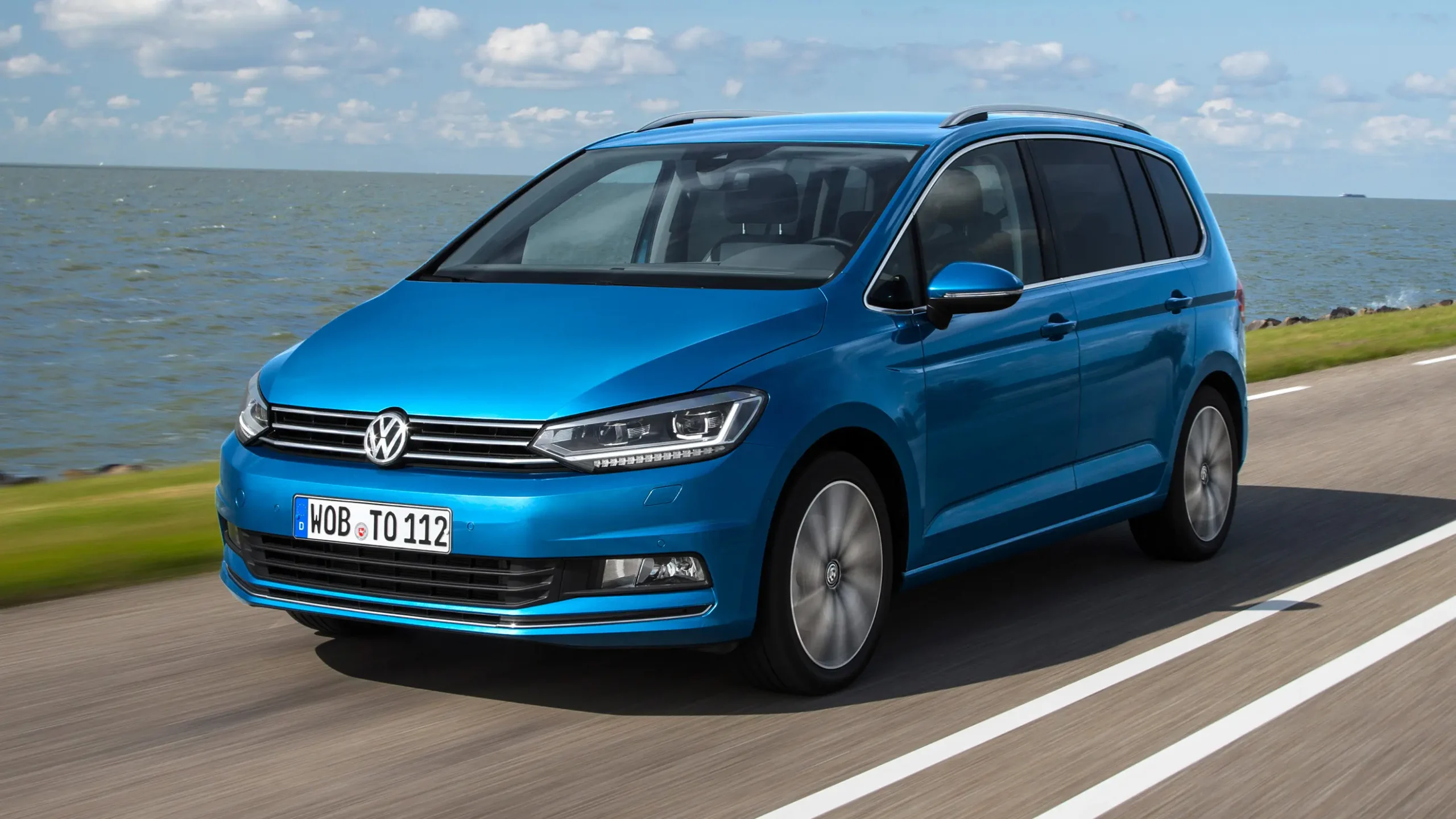 volkswagen turismo blanco - Cuánto vale Volkswagen Touran 7 plazas