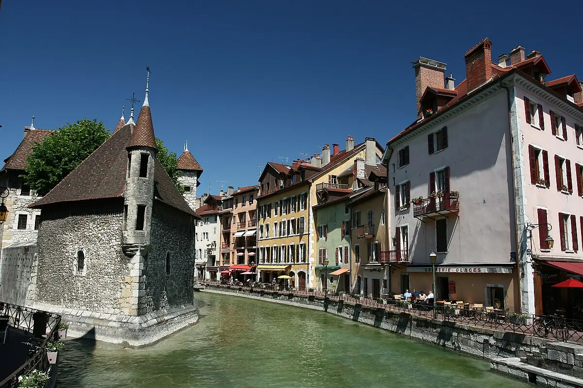oficina de turismo annecy - Cuántos habitantes tiene Annecy