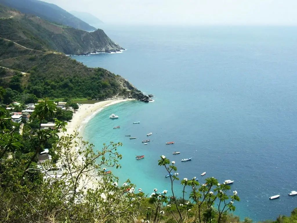 bw turismo la guaira - Cuántos pueblos tiene La Guaira