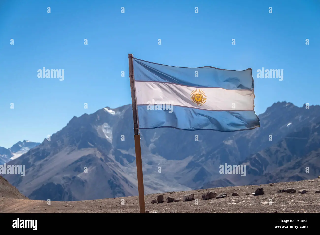 Bandera Argentina en Mendoza: Turismo, Historia y Significado - Dónde está la bandera de los Andes original bandera argentina mendoza turismo - Dónde está la bandera de los Andes original