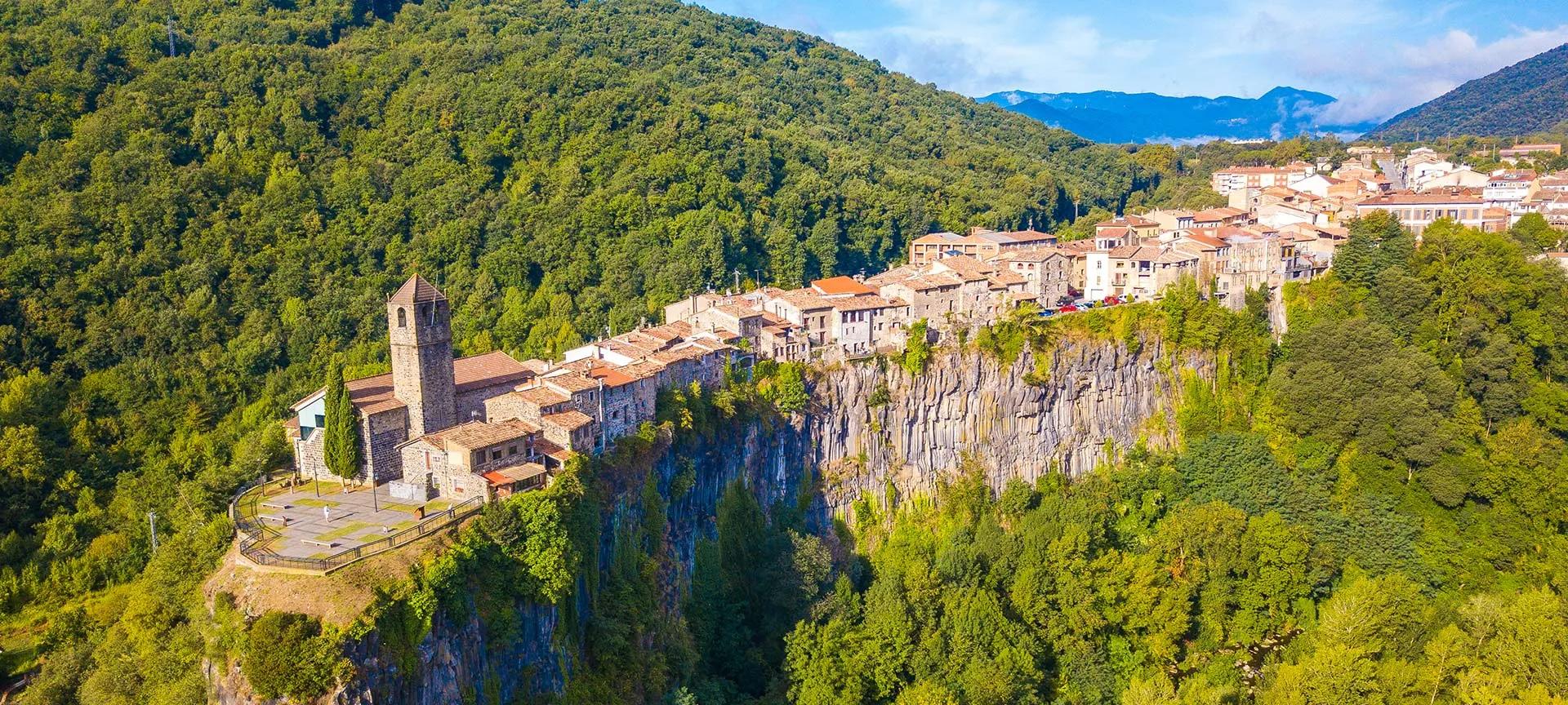 Castellfollit de la Roca: Turismo en un Pueblo de Leyenda - Dónde se encuentra el pueblo Castellfollit de la Roca castellfollit de la roca turismo - Dónde se encuentra el pueblo Castellfollit de la Roca
