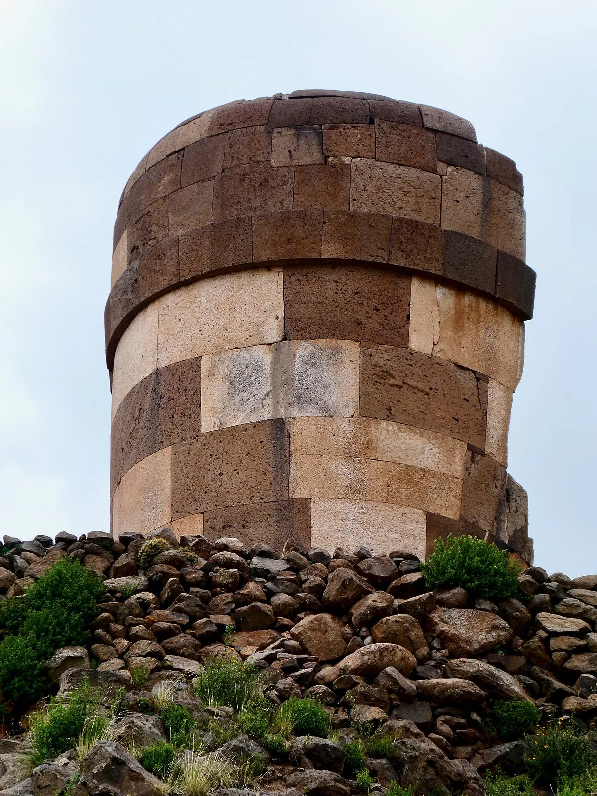 Sillustani: Turismo en la Necrópolis de las Chullpas - Dónde se encuentran las chullpas sillustani turismo - Dónde se encuentran las chullpas