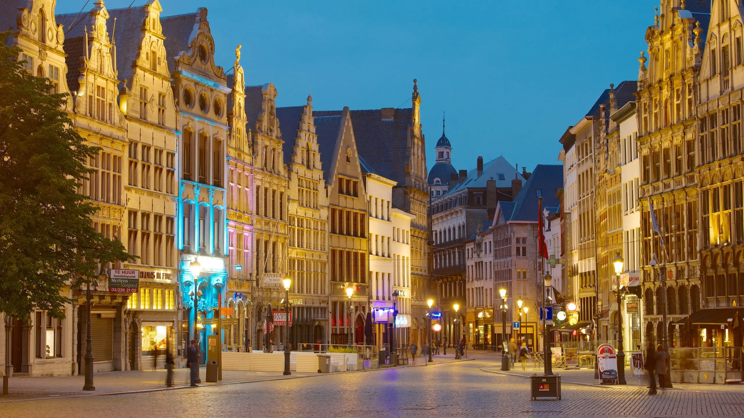 Beneficios del Turismo en Bélgica: Un Impulso Económico y Cultural - Es Bélgica un buen país que beneficios ofre e el turismo a belgica - Es Bélgica un buen país
