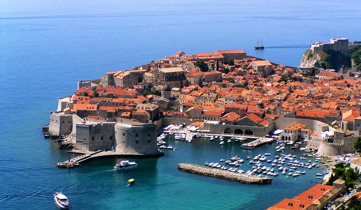 <b>Croacia</b>: El destino perfecto para viajar solo - Es Croacia un buen país para viajar solo croacia turismo solo - Es Croacia un buen país para viajar solo