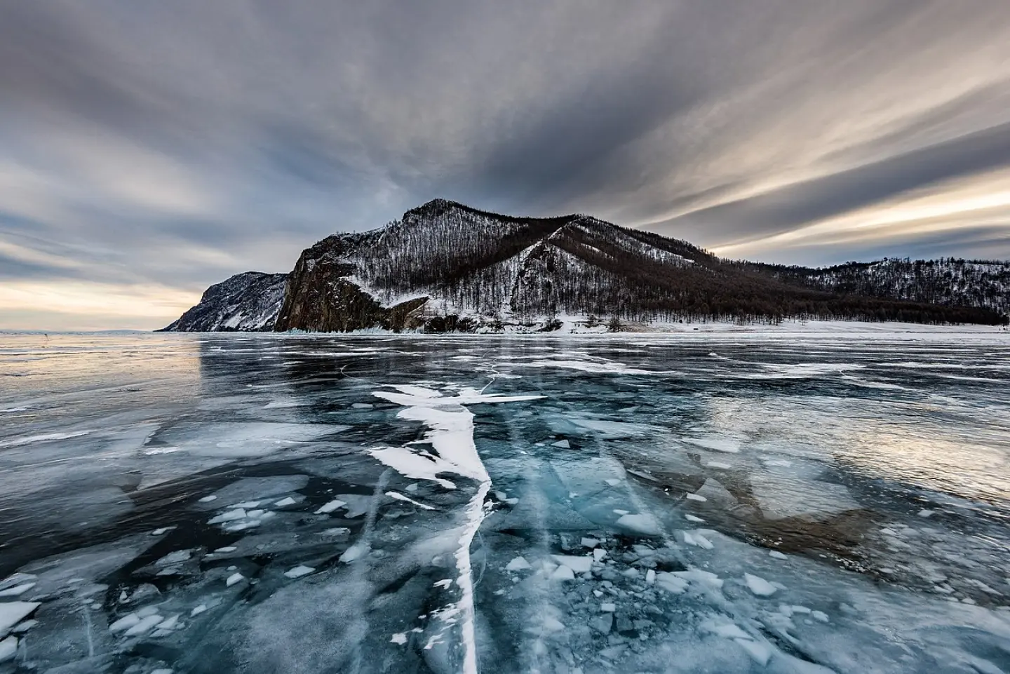 lake baikal turismo - Has anyone explored the bottom of Lake Baikal