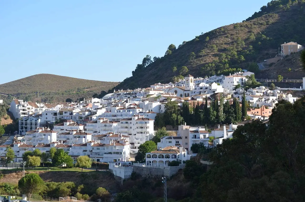 <b>Benahavís Turismo</b>: Guía Completa de la Perla Gastronómica de la Costa del Sol - Hay playa en Benahavis benahavis turismo - Hay playa en Benahavis