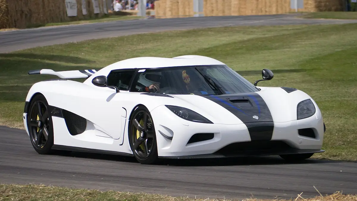 Koenigsegg Agera CC: Un análisis exhaustivo del hiperdeportivo sueco en Gran Turismo - How many cc is the engine of the Agera koenigsegg agera cc gran turismo - How many cc is the engine of the Agera