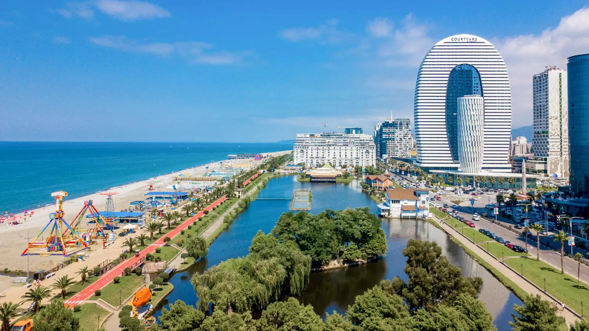 <b>Batumi</b>: La Guía Definitiva para tu Viaje a la Perla del Mar Negro - Is it better to go to Batumi or Tbilisi batumi turism - Is it better to go to Batumi or Tbilisi