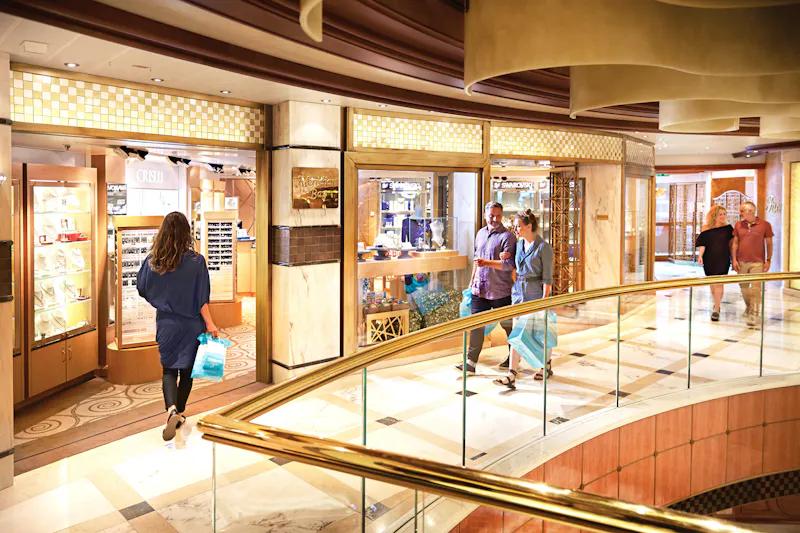 Impacto del Turismo de Cruceros en las Tiendas de Regalos - Los cruceros venden ropa impacto del turismo de cruceros en las tiendas de regalos - Los cruceros venden ropa