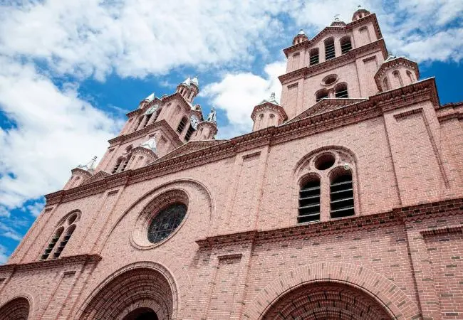 turismo buga valle del cauca - Por qué es conocido Buga