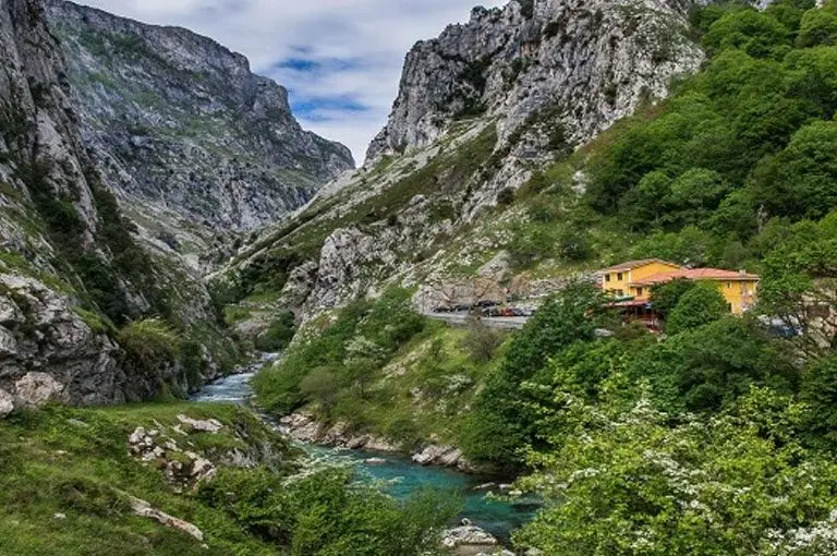 oficina de turismo picos de europa - Por qué se llaman Picos de Europa