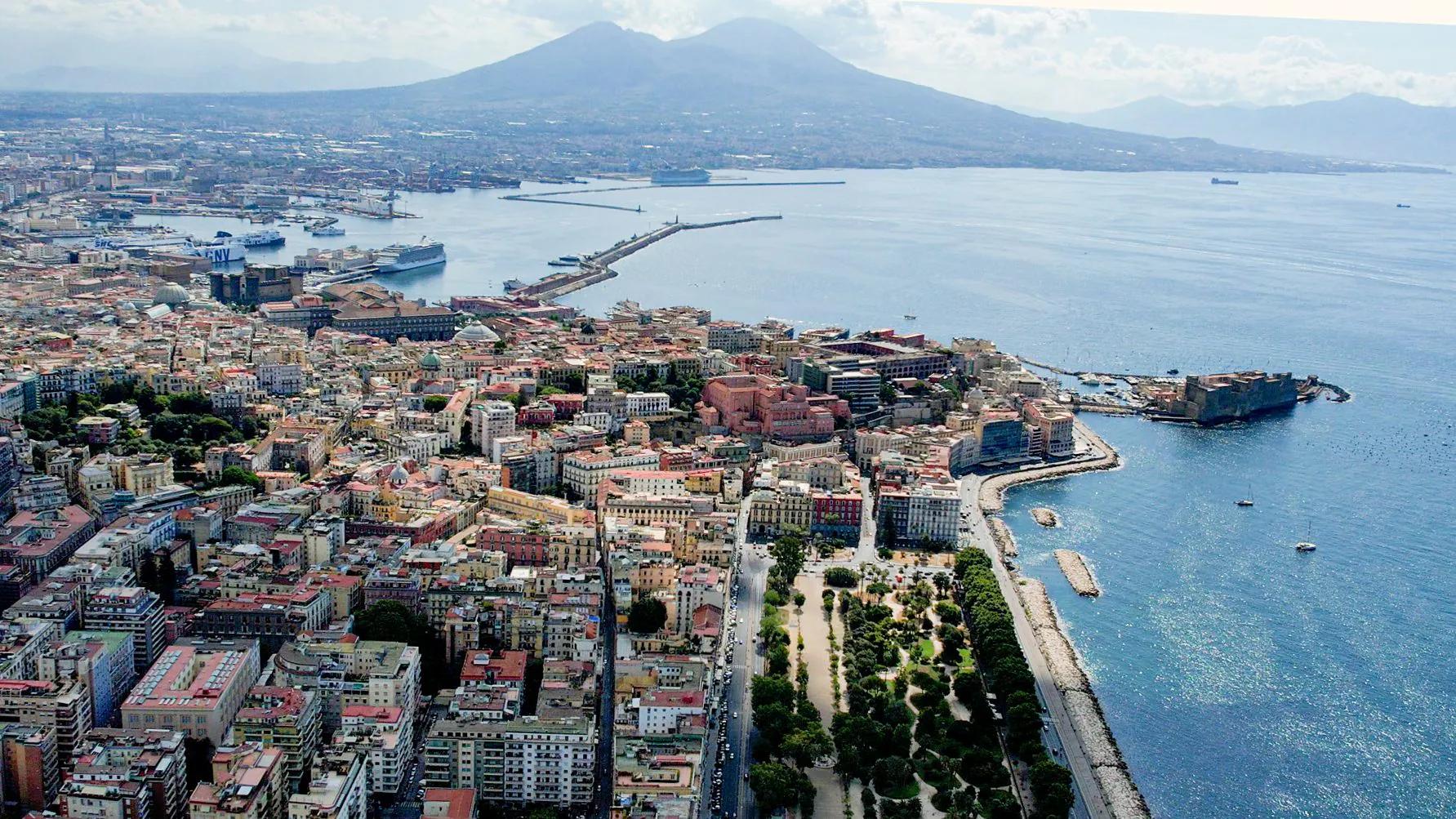 Turismo Nápoles: Datos y Estadísticas Clave para Planificar tu Visita - Quando ci sono meno turisti a Napoli turismo napoli dati - Quando ci sono meno turisti a Napoli