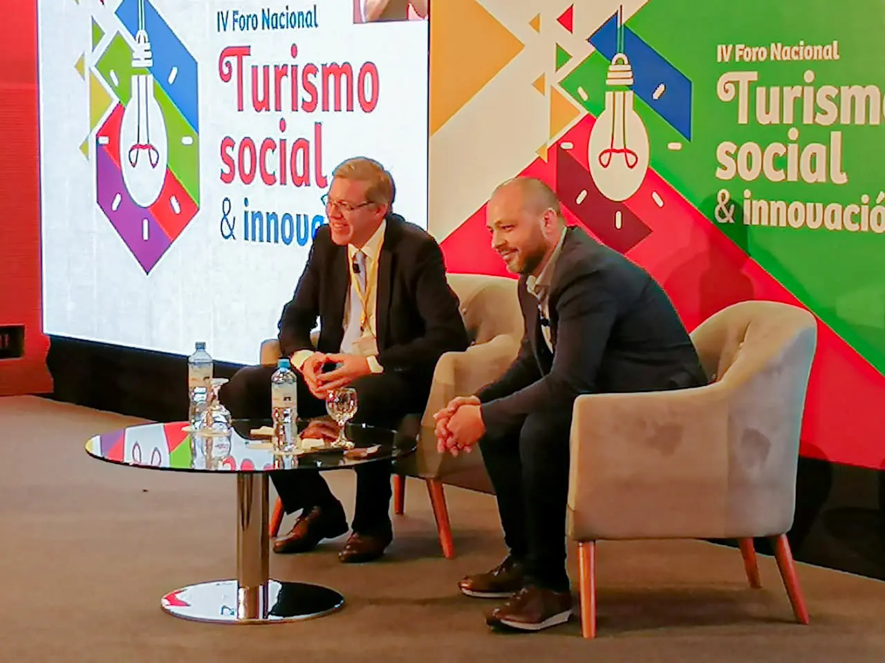 Comercio Exterior y Turismo: Impulso a Programas Sociales - Qué hacen los de comercio exterior comercio esterior y turismo programas sociales - Qué hacen los de comercio exterior