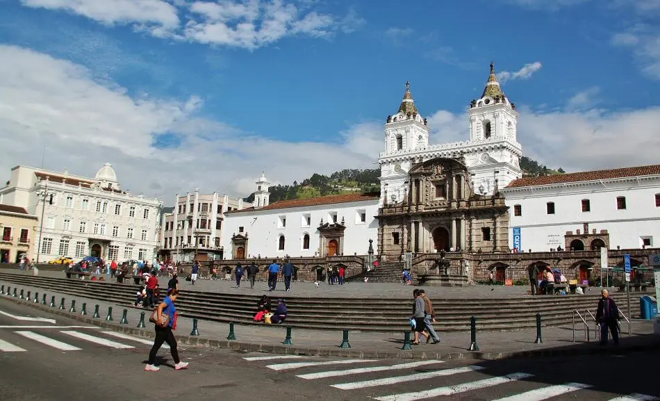 Buses de Turismo en Quito: La Guía Definitiva para tu Visita - Qué hacer en Quito en 2 días buses de turismo en quito - Qué hacer en Quito en 2 días
