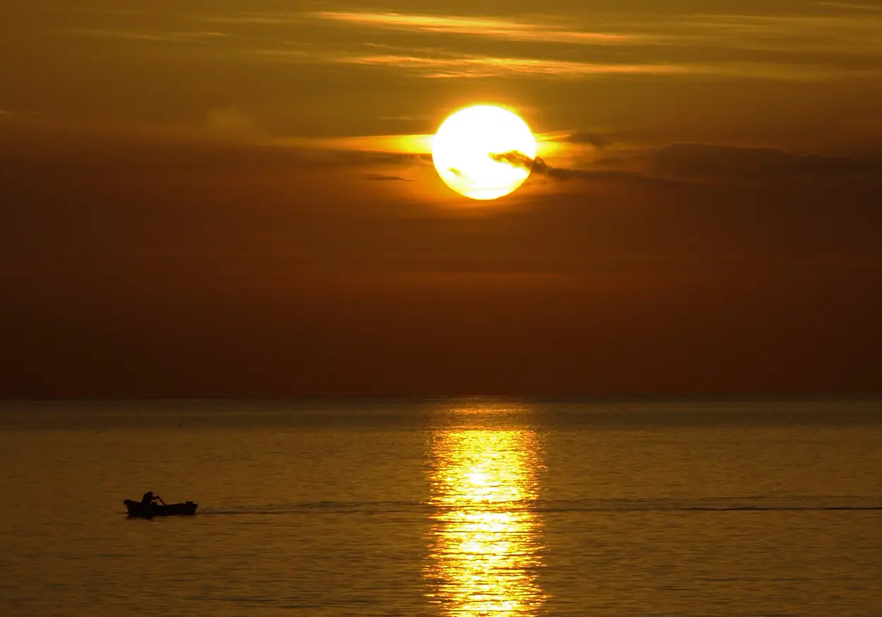 <b>Estepona Turismo</b>: Guía Completa para tu Visita - Qué mar hay en Estepona estepona turismo - Qué mar hay en Estepona