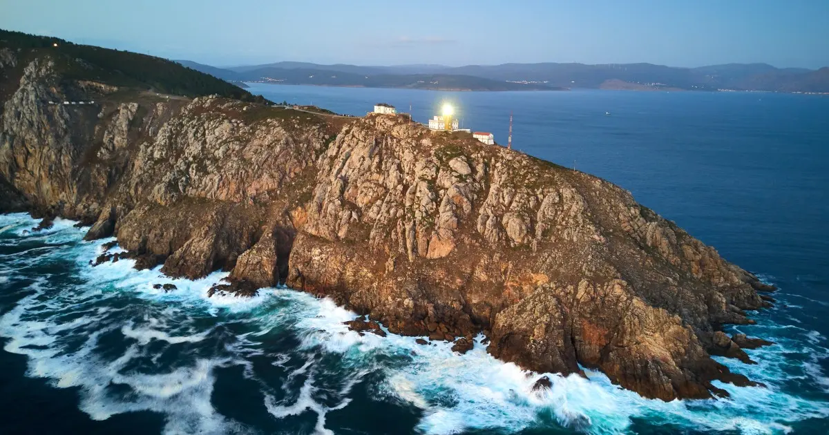 Turismo en Finisterre: La Guía Definitiva para tu Visita - Qué mares se juntan en Finisterre fisterra turismo - Qué mares se juntan en Finisterre