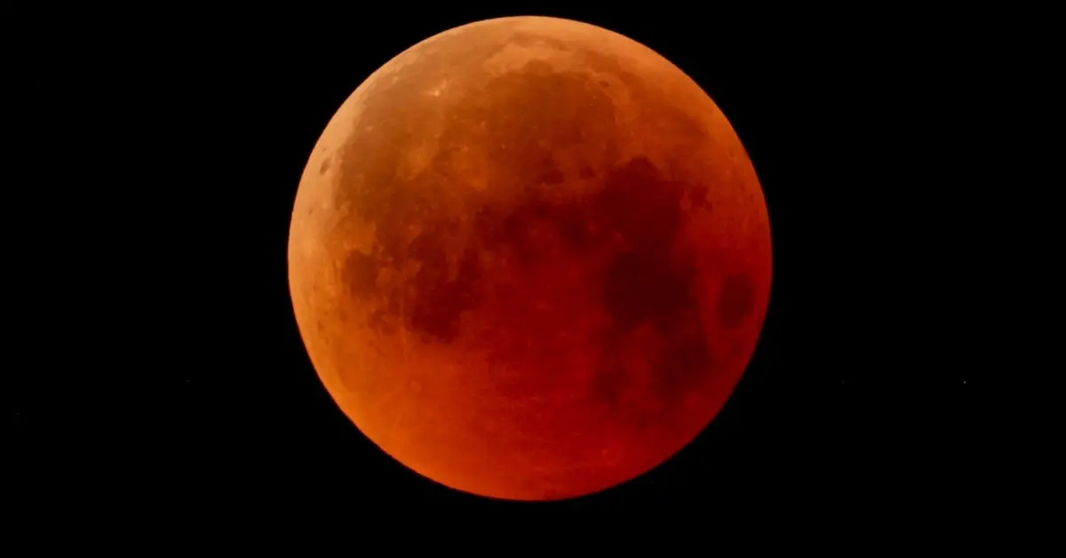 conciente turismo luna de sangre - Qué pasa si veo la Luna de sangre