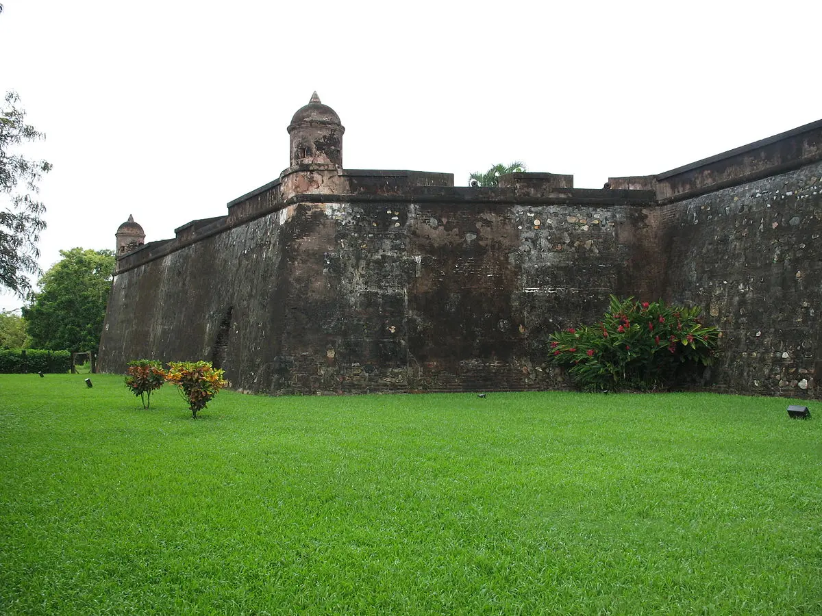 Bahía de Omoa, Honduras: Una Guía Completa para el Turista - Qué pasó en el castillo de San Fernando de Omoa bahia de omoa honduras turismo - Qué pasó en el castillo de San Fernando de Omoa