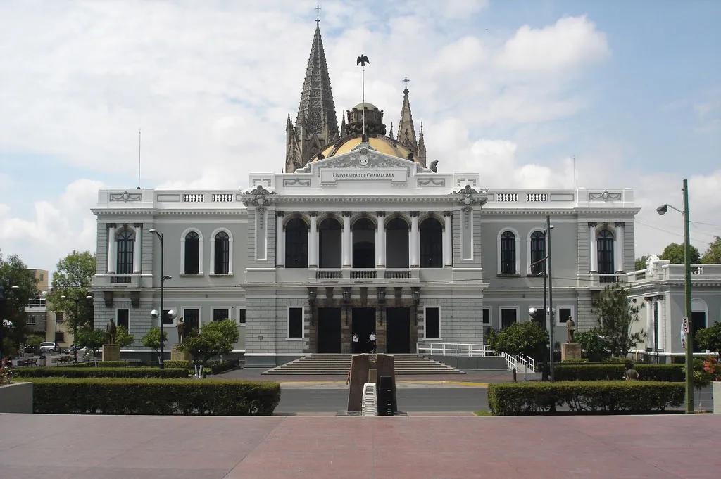 Estudiar Turismo en la Universidad de Guadalajara: Guía Completa - Qué promedio se necesita para entrar a la Universidad de Guadalajara universidad de guadalajara mexico turismo - Qué promedio se necesita para entrar a la Universidad de Guadalajara