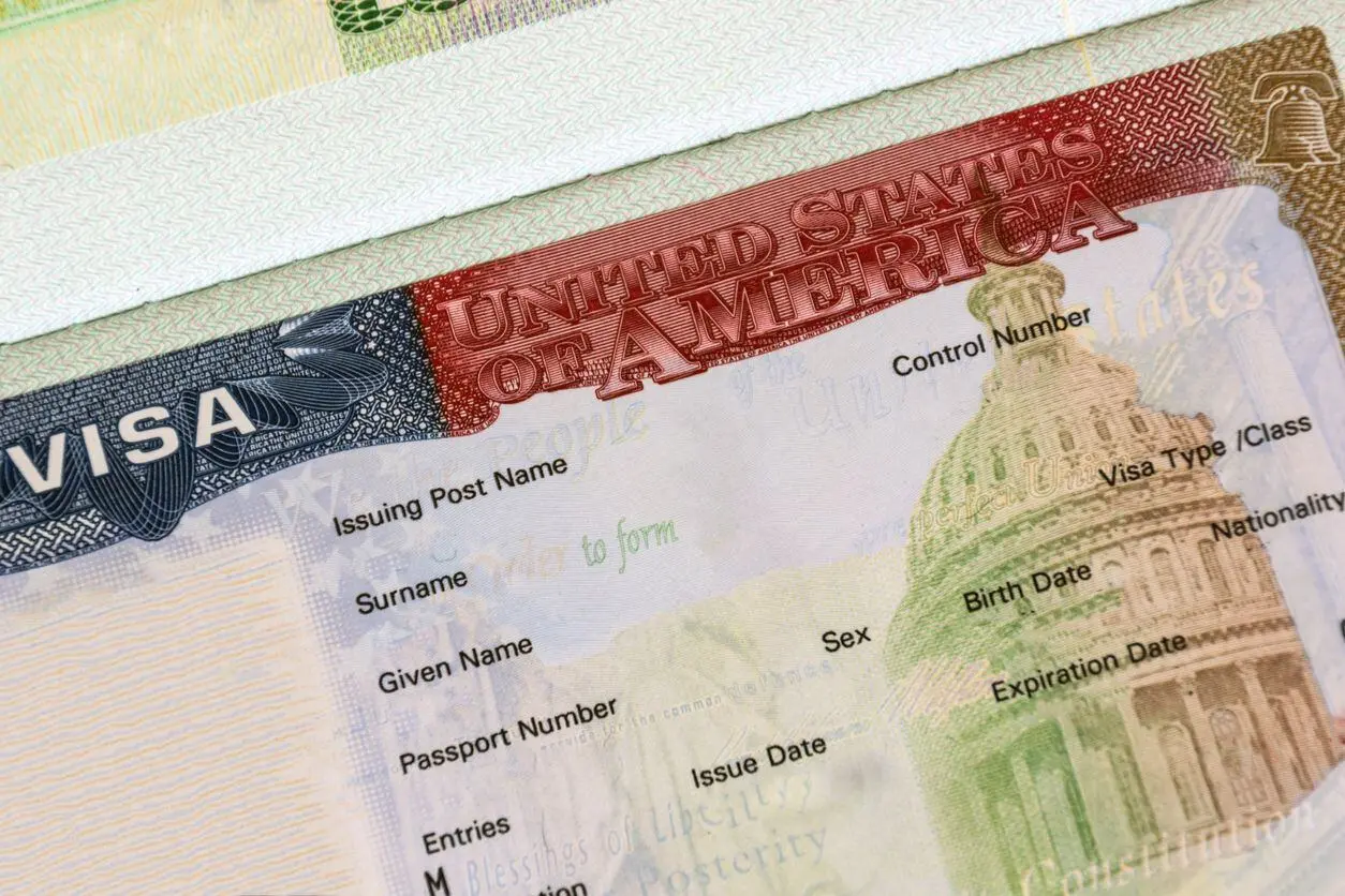 <b>Visa de tránsito americana: ¿Puedo hacer turismo?</b> Guía completa - Qué puedo hacer con una visa de tránsito si tengo una visa de transito americana puedo hacer turismo - Qué puedo hacer con una visa de tránsito