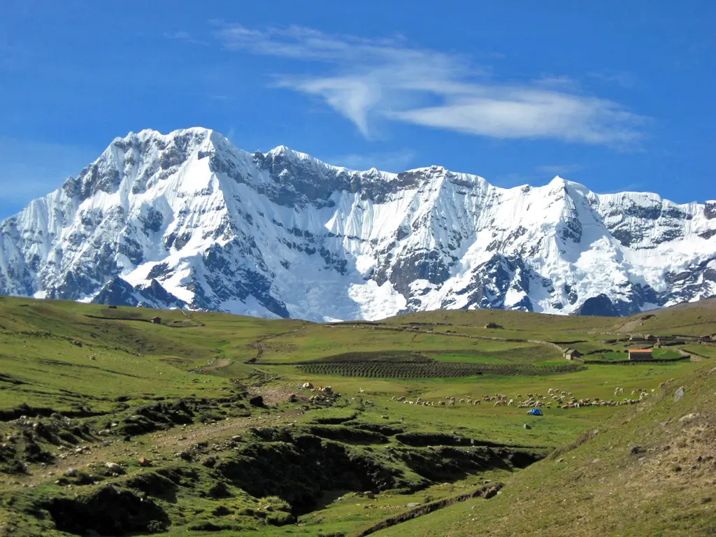 Cima del Nevado Ausangate: ¿Por qué es un destino turístico? - Qué significa Ausangate en quechua cima del nevado ausangate porque es turismo - Qué significa Ausangate en quechua