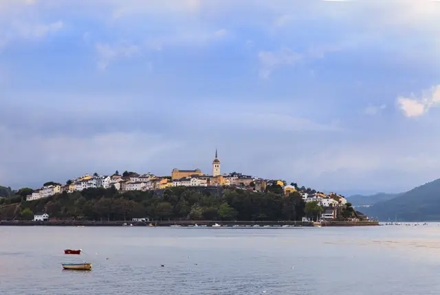 Castropol Turismo: Guía Completa del Concejo más Occidental de Asturias - Qué significa castropol castropol turismo - Qué significa castropol