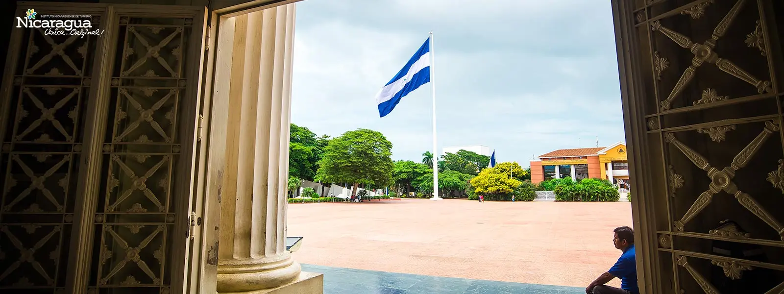 Bandera de Nicaragua: Símbolo patrio y atractivo turístico - Qué significa el triángulo en la bandera de Nicaragua nicaragua bandera turismo - Qué significa el triángulo en la bandera de Nicaragua